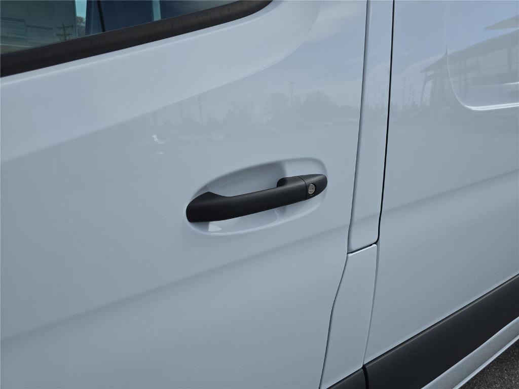 new 2025 Mercedes-Benz Sprinter 2500 car