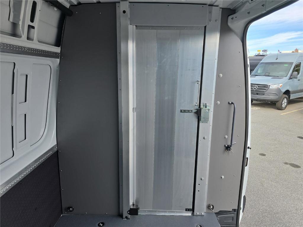 new 2025 Mercedes-Benz Sprinter 2500 car