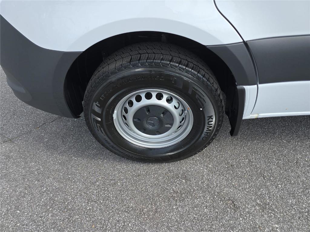 new 2025 Mercedes-Benz Sprinter 2500 car