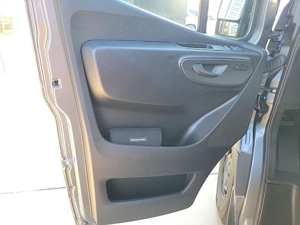 new 2024 Mercedes-Benz eSprinter 2500 car, priced at $89,647
