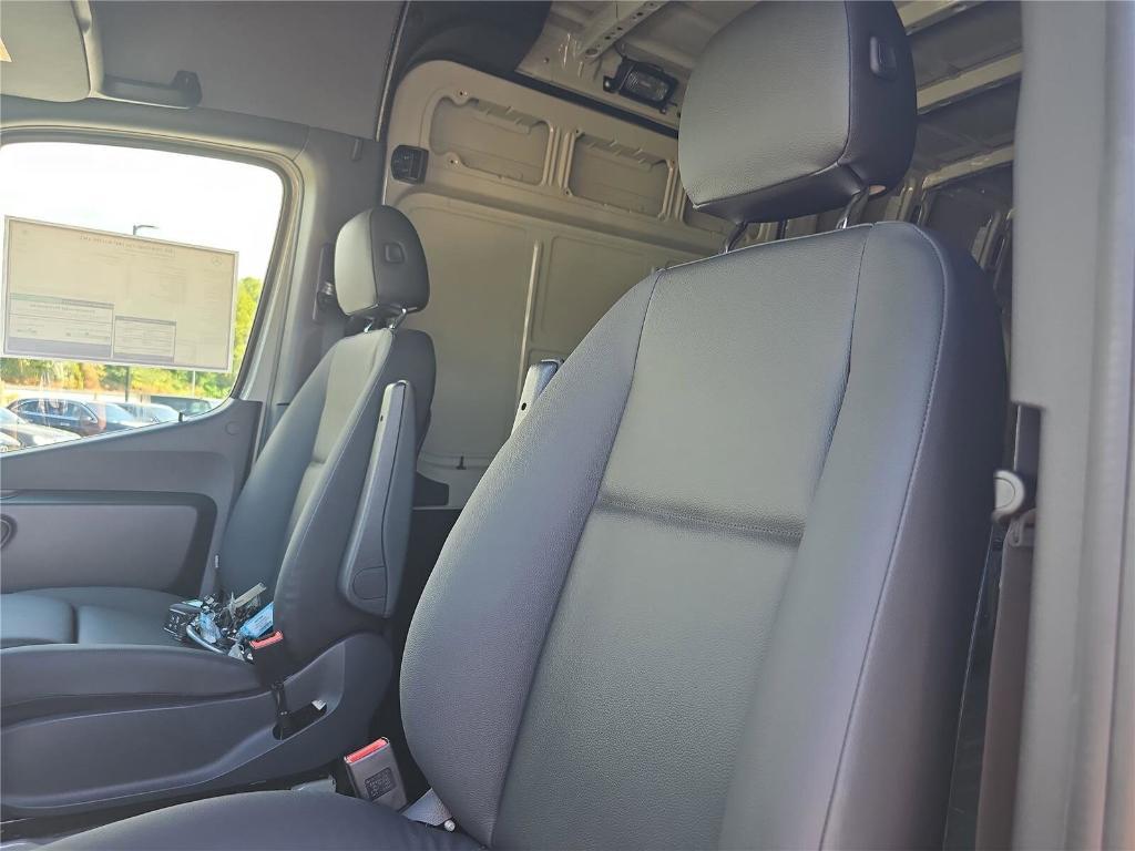 new 2025 Mercedes-Benz Sprinter 2500 car, priced at $79,686