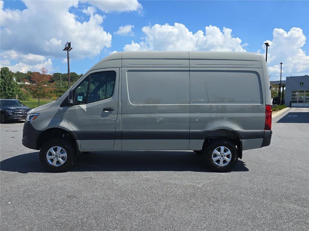 new 2025 Mercedes-Benz Sprinter 2500 car, priced at $79,686