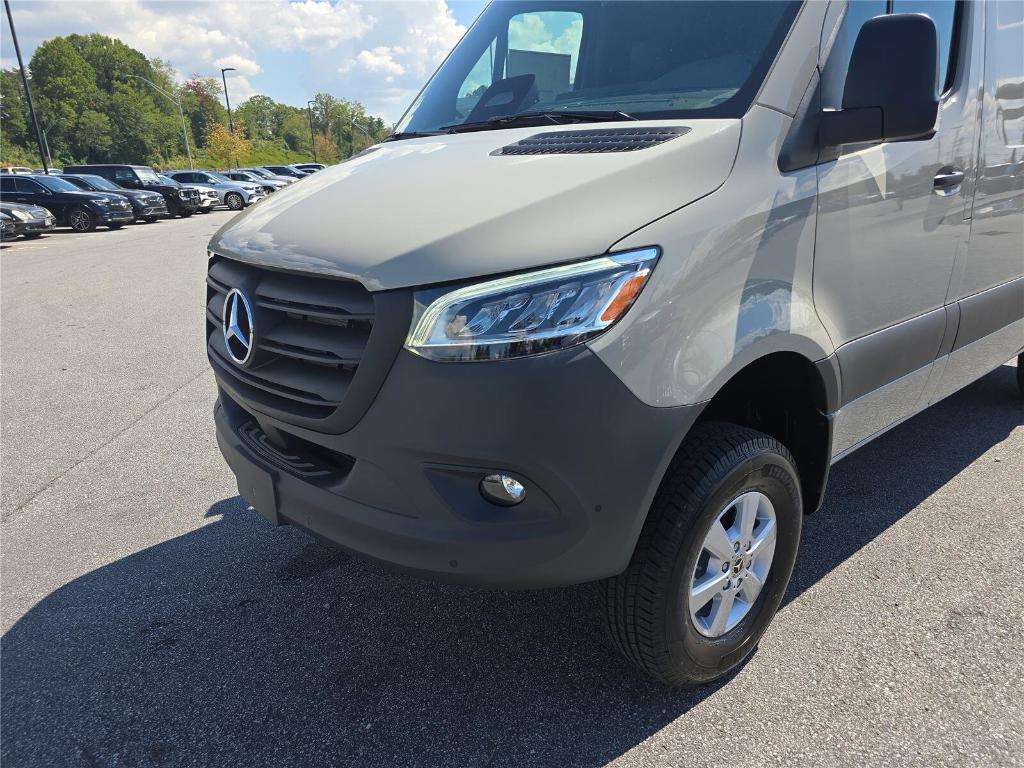 new 2025 Mercedes-Benz Sprinter 2500 car, priced at $79,686