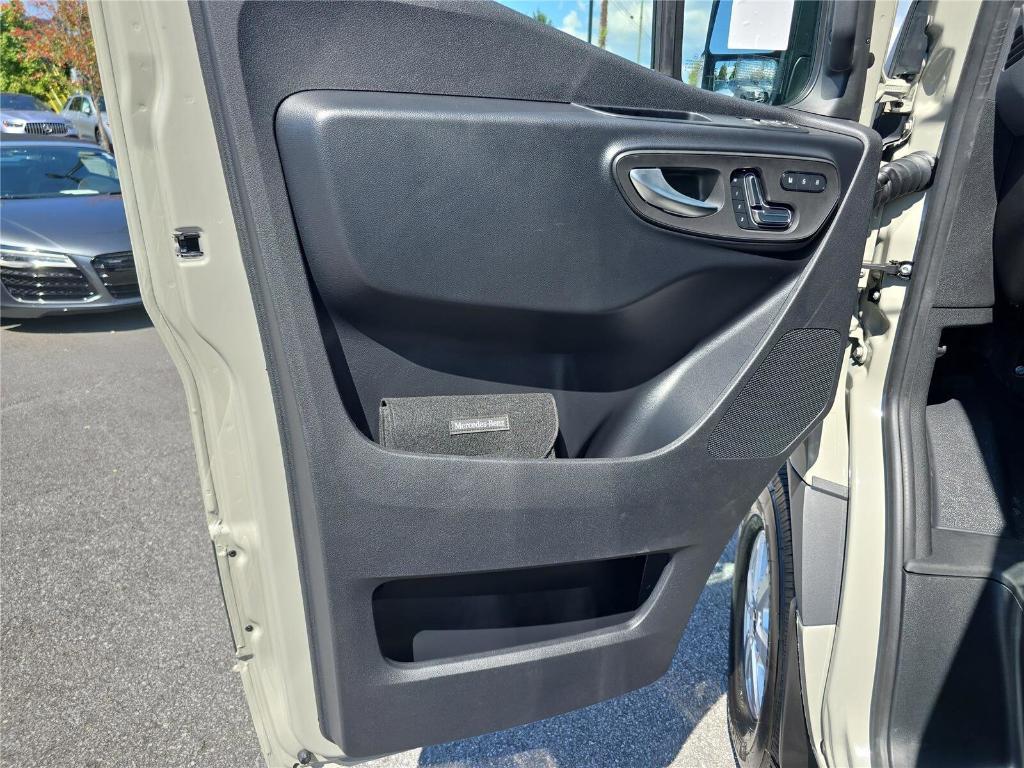 new 2025 Mercedes-Benz Sprinter 2500 car, priced at $79,686