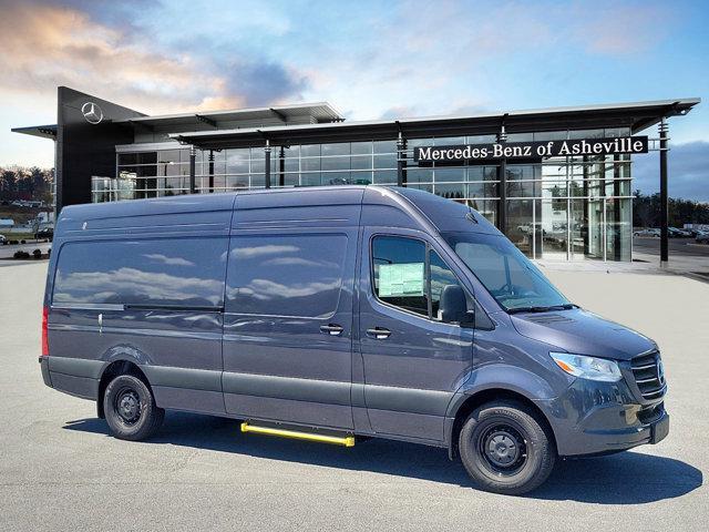 new 2024 Mercedes-Benz Sprinter 2500 car, priced at $70,931