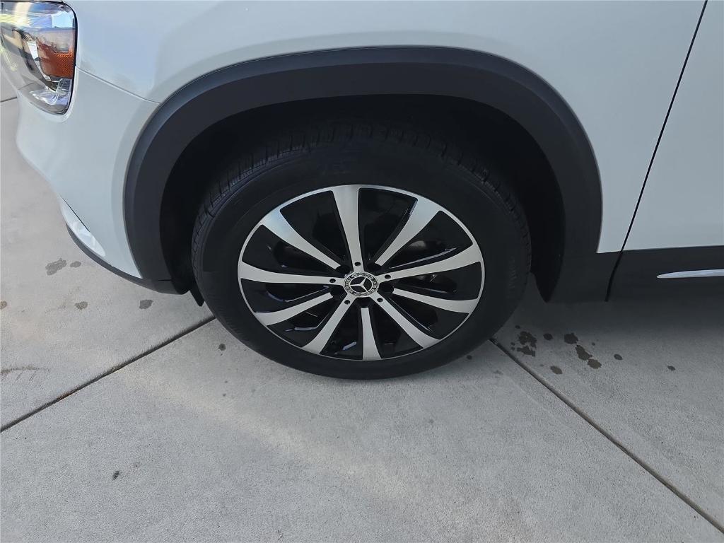 used 2022 Mercedes-Benz GLB 250 car, priced at $29,582