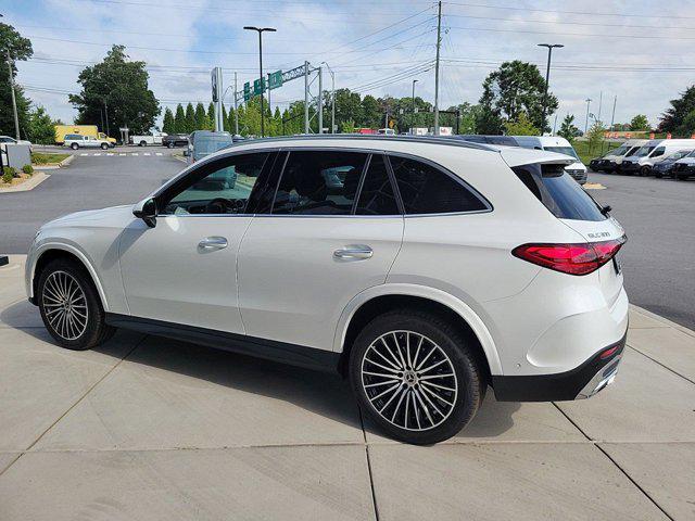 new 2024 Mercedes-Benz GLC 300 car, priced at $63,880