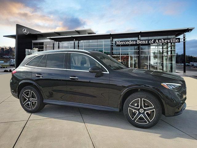 new 2024 Mercedes-Benz GLC 300 car, priced at $54,835