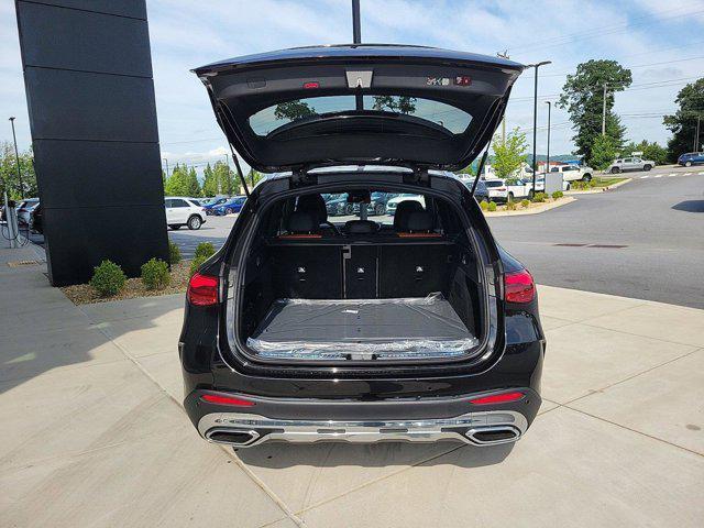 new 2024 Mercedes-Benz GLC 300 car, priced at $54,835