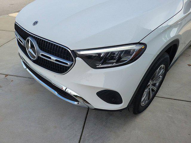 new 2024 Mercedes-Benz GLC 300 car, priced at $50,985