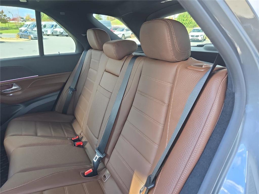 new 2026 Mercedes-Benz GLE 450 car