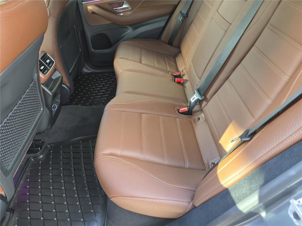 new 2026 Mercedes-Benz GLE 450 car