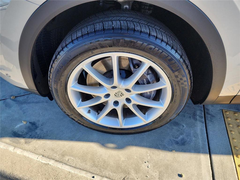 used 2022 Porsche Cayenne car, priced at $54,988