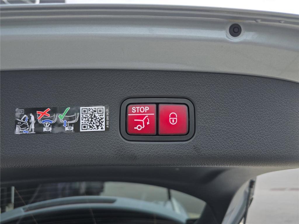 new 2026 Mercedes-Benz GLC 300 car, priced at $54,640