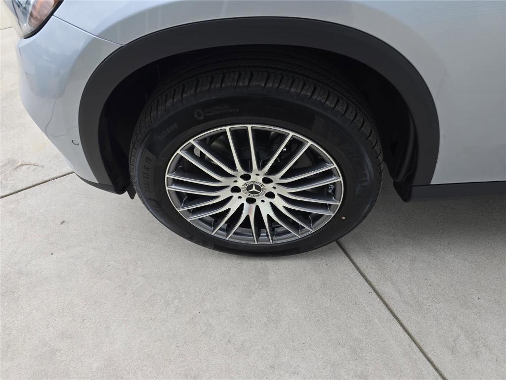 new 2026 Mercedes-Benz GLC 300 car, priced at $54,640