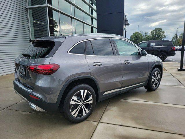 new 2025 Mercedes-Benz GLA 250 car, priced at $51,810