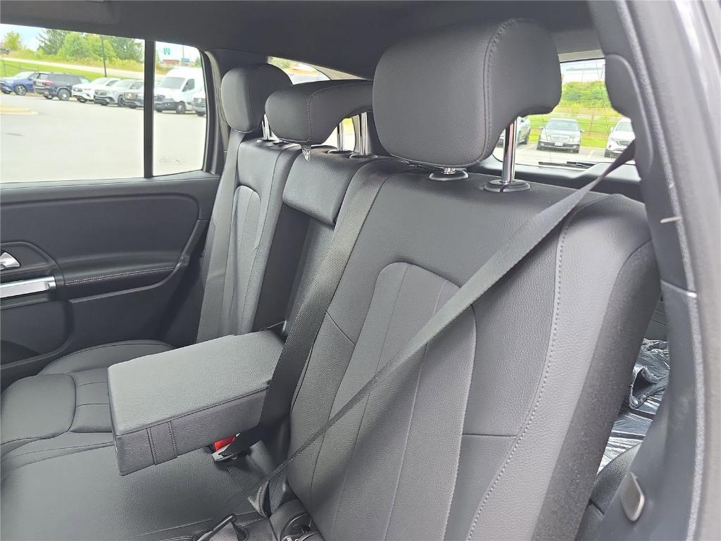 new 2026 Mercedes-Benz GLB 250 car, priced at $52,565