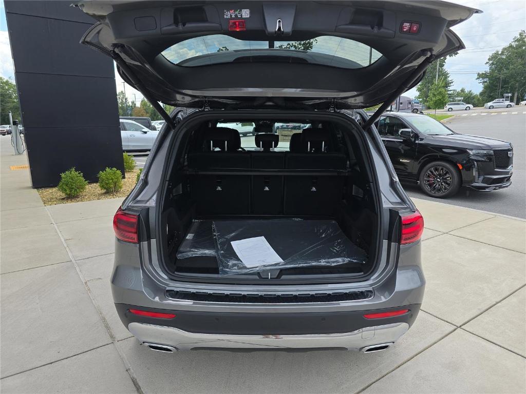 new 2026 Mercedes-Benz GLB 250 car, priced at $52,565