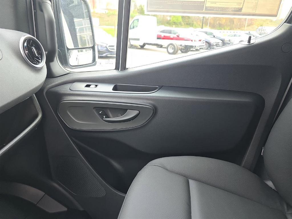 new 2025 Mercedes-Benz Sprinter 2500 car, priced at $61,166