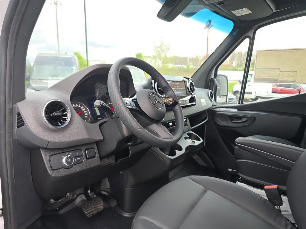 new 2025 Mercedes-Benz Sprinter 2500 car, priced at $61,166