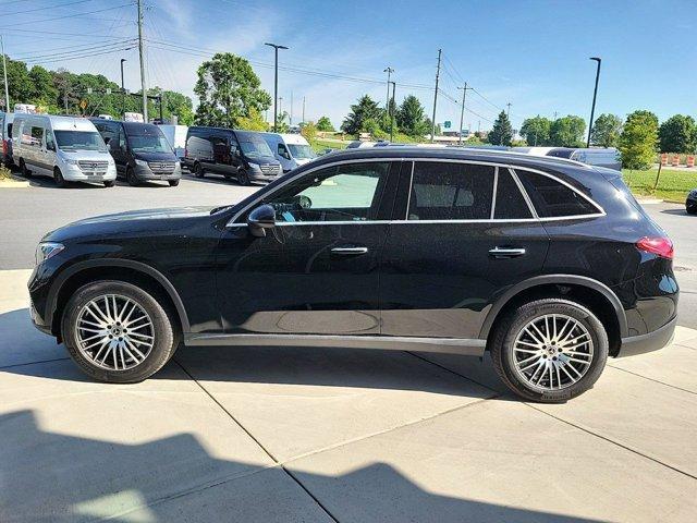 new 2024 Mercedes-Benz GLC 300 car, priced at $53,415