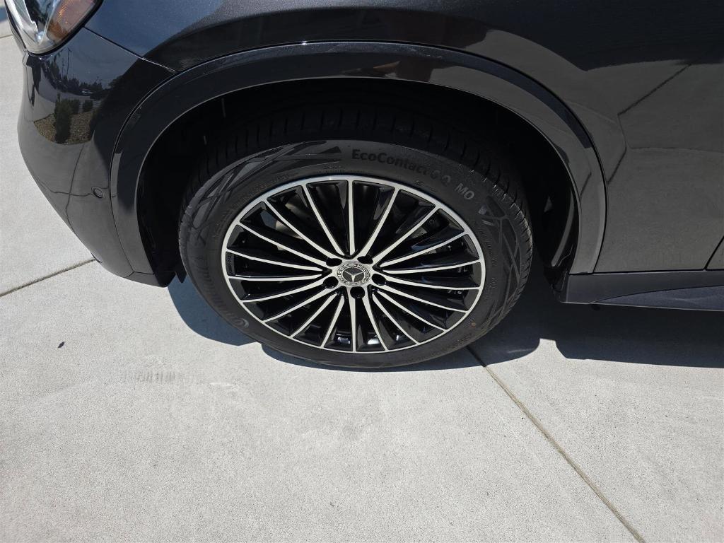 new 2025 Mercedes-Benz GLC 350e car, priced at $70,200