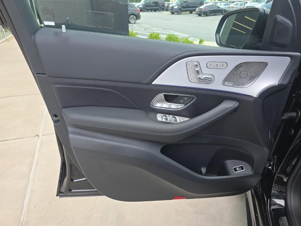 new 2025 Mercedes-Benz AMG GLE 53 car, priced at $89,200