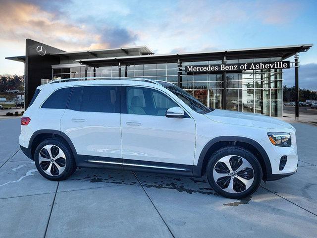 new 2025 Mercedes-Benz GLB 250 car, priced at $53,520