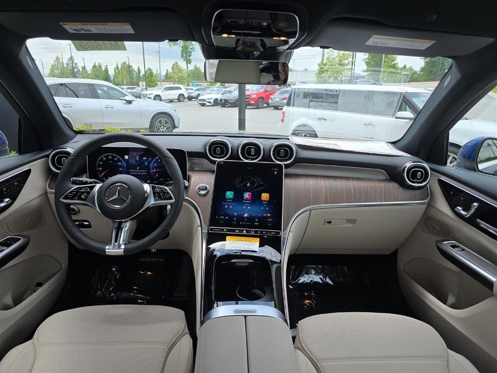 new 2025 Mercedes-Benz GLC 300 car, priced at $58,290