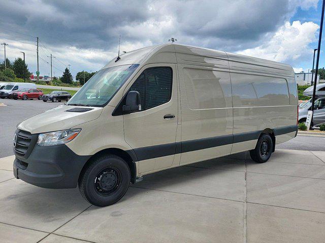 new 2024 Mercedes-Benz Sprinter 2500 car, priced at $69,081