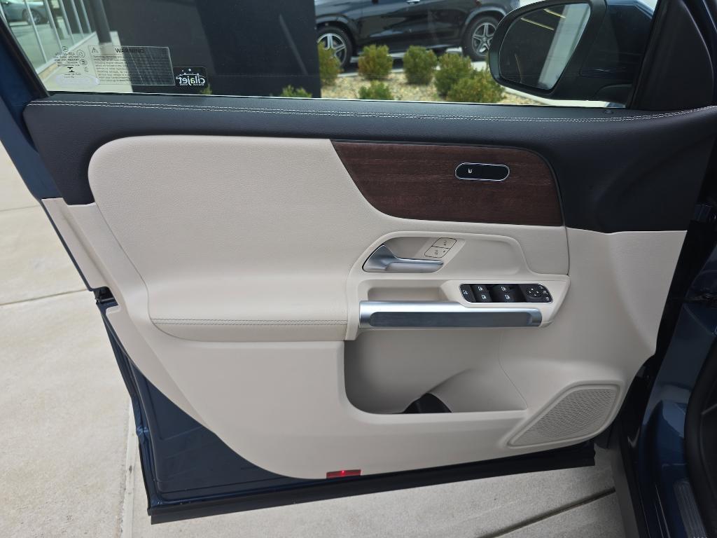 used 2022 Mercedes-Benz GLB 250 car, priced at $28,505