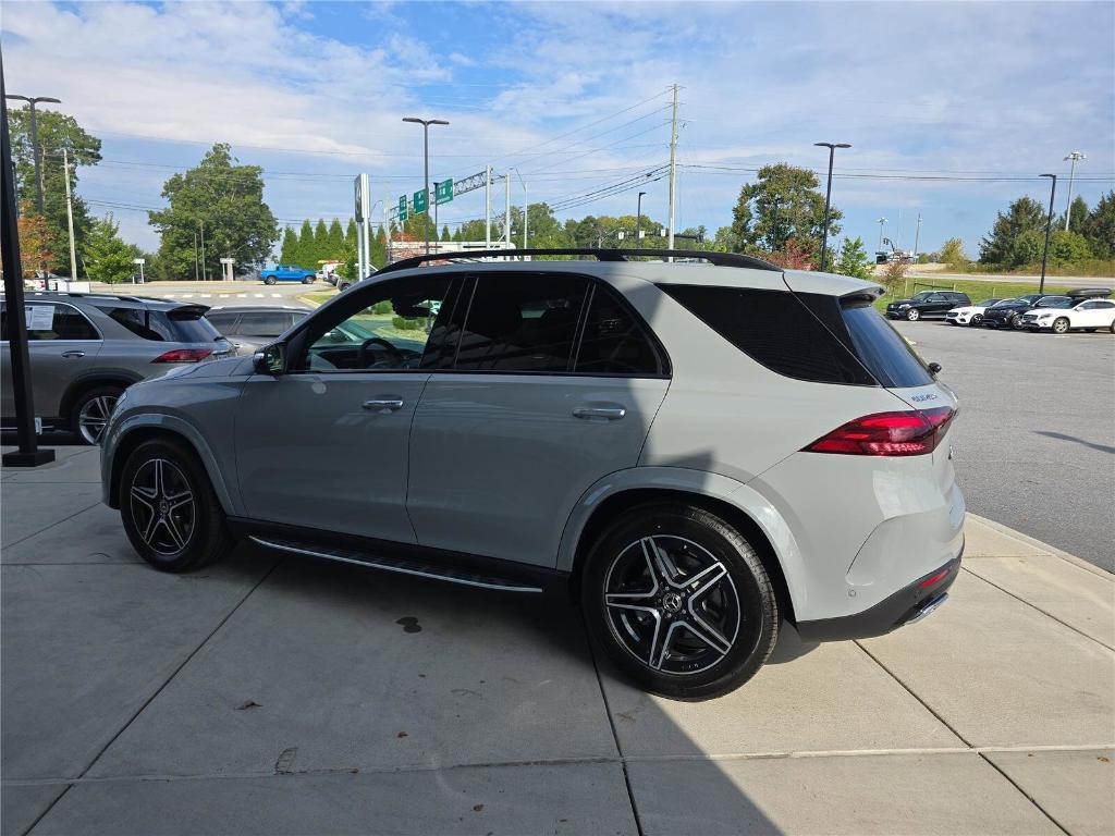 new 2026 Mercedes-Benz GLE 450 car, priced at $89,510