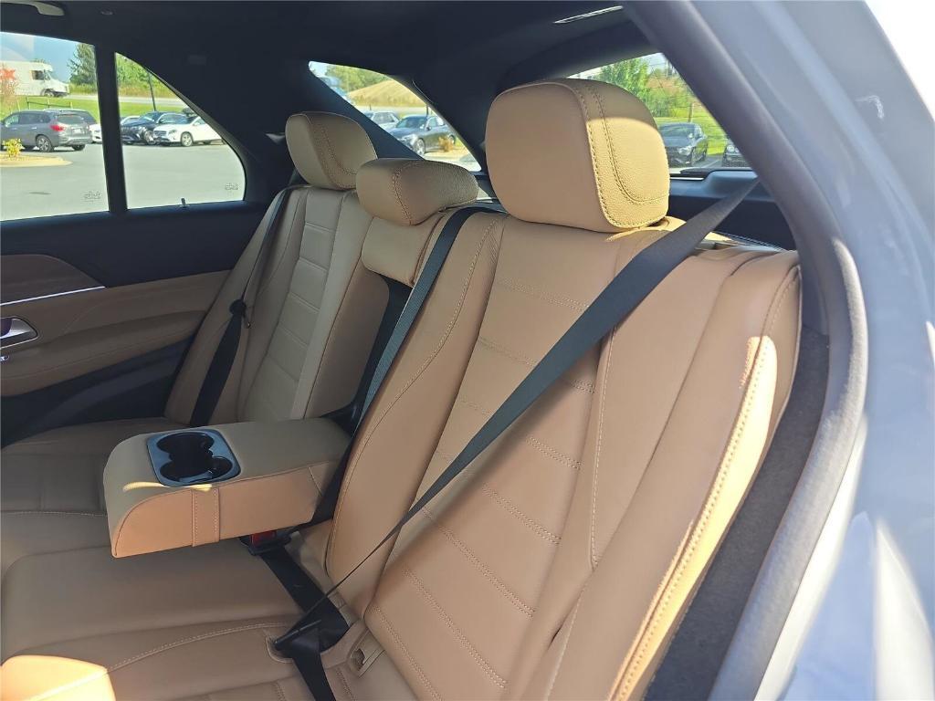new 2026 Mercedes-Benz GLE 450 car, priced at $89,510