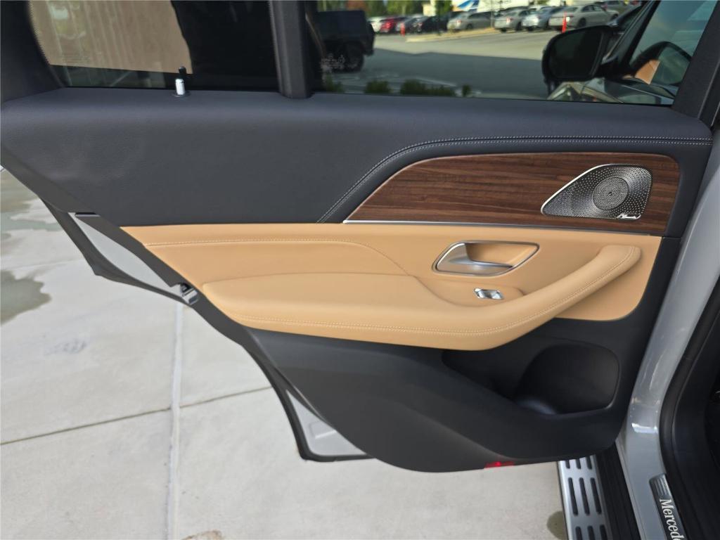 new 2026 Mercedes-Benz GLE 450 car, priced at $89,510