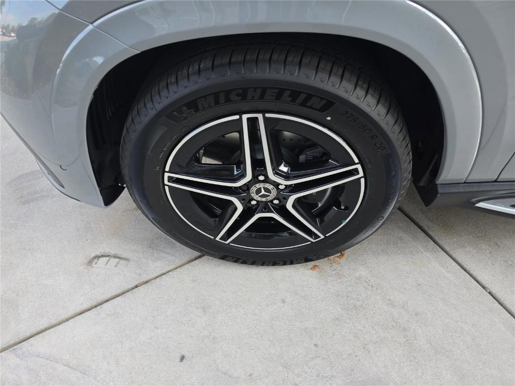 new 2026 Mercedes-Benz GLE 450 car, priced at $89,510