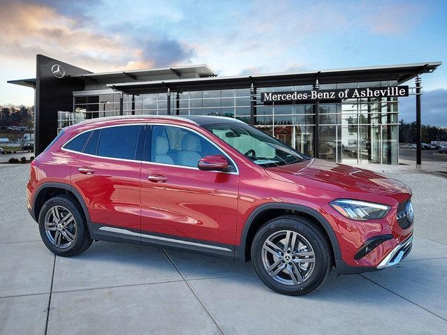 new 2024 Mercedes-Benz GLA 250 car, priced at $48,635