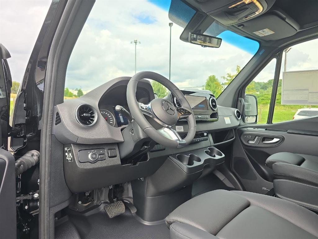 new 2025 Mercedes-Benz Sprinter 2500 car, priced at $78,264