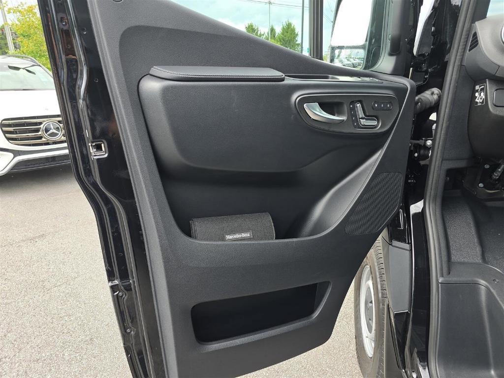 new 2025 Mercedes-Benz Sprinter 2500 car, priced at $78,264