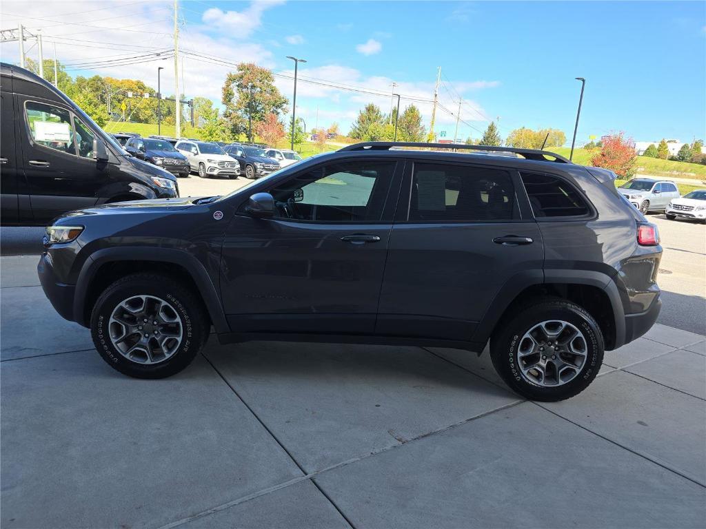 used 2021 Jeep Cherokee car, priced at $18,988