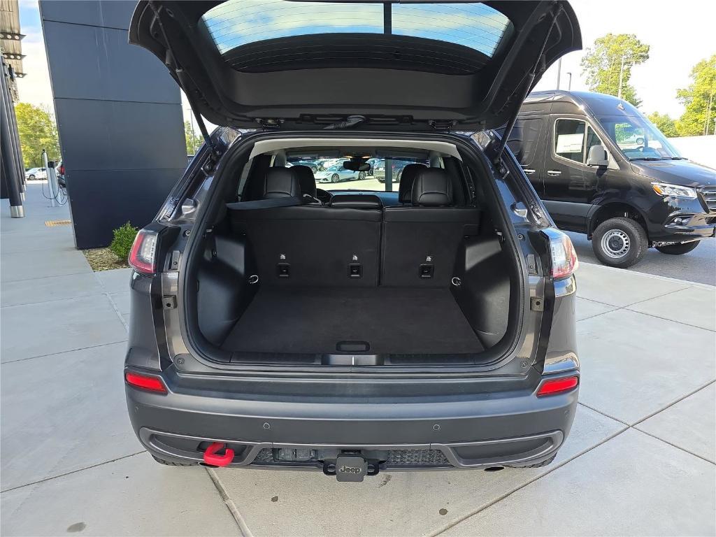 used 2021 Jeep Cherokee car, priced at $18,988