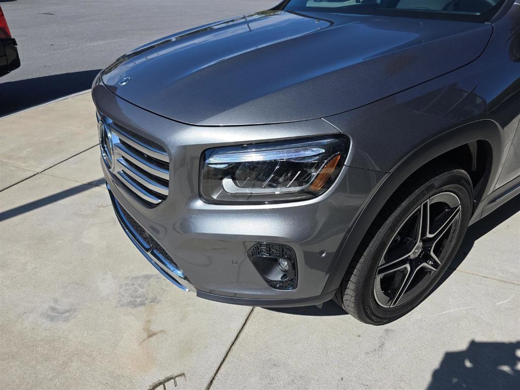 new 2026 Mercedes-Benz GLB 250 car, priced at $52,565
