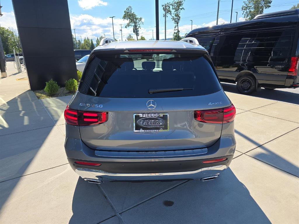 new 2026 Mercedes-Benz GLB 250 car, priced at $52,565