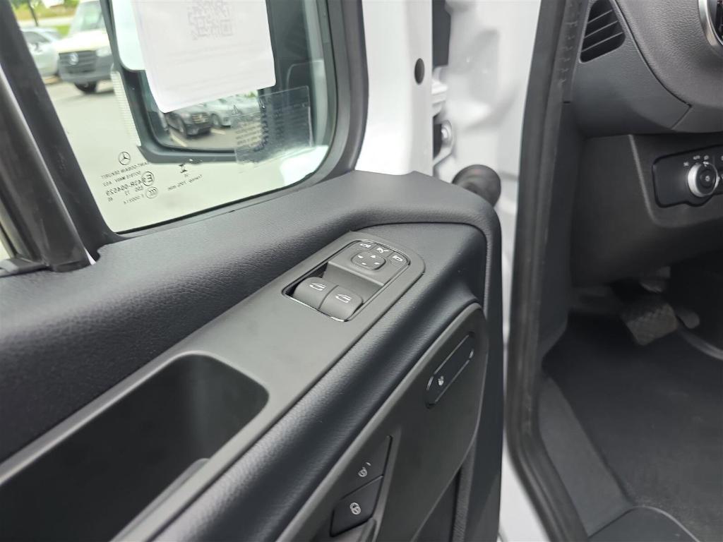 new 2025 Mercedes-Benz Sprinter 2500 car, priced at $66,011