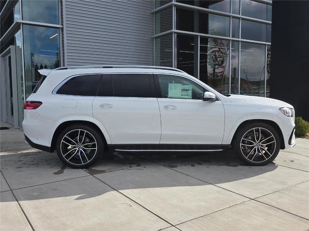 new 2026 Mercedes-Benz GLS 450 car
