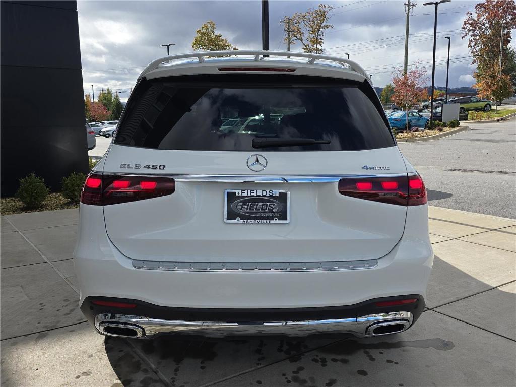 new 2026 Mercedes-Benz GLS 450 car