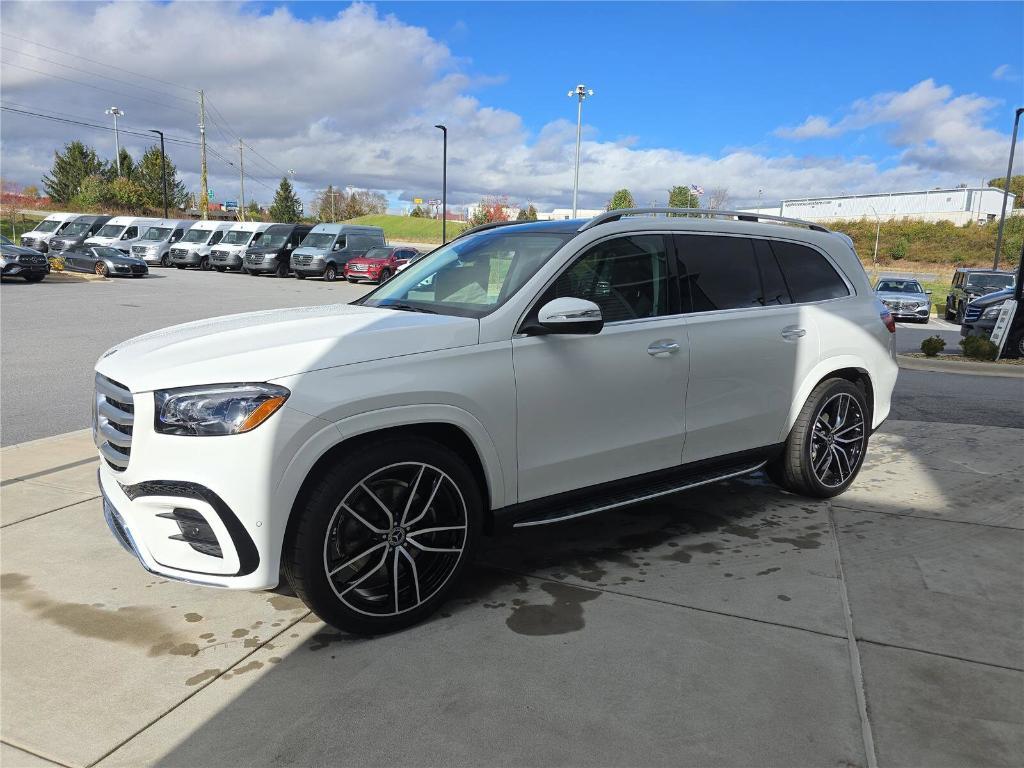 new 2026 Mercedes-Benz GLS 450 car