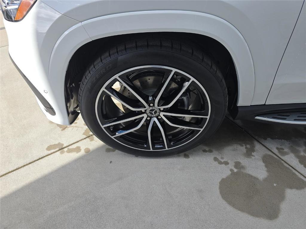 new 2026 Mercedes-Benz GLS 450 car