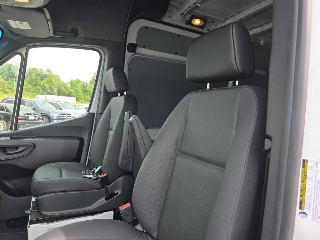 new 2025 Mercedes-Benz Sprinter 2500 car, priced at $66,011