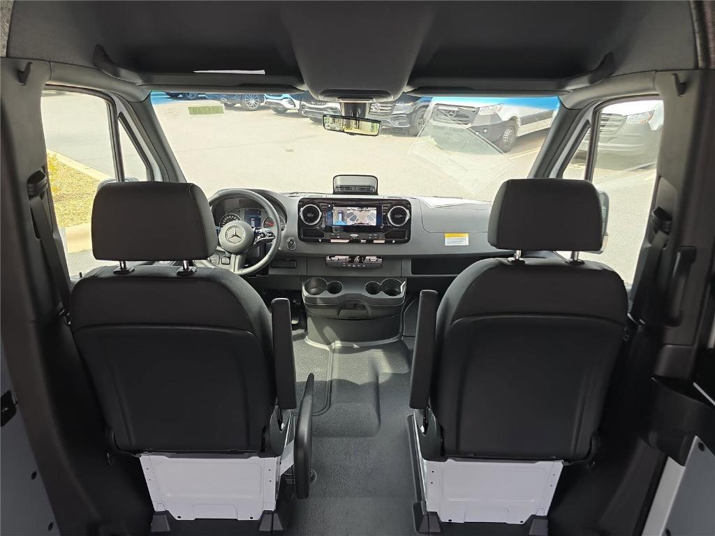 new 2025 Mercedes-Benz Sprinter 2500 car, priced at $66,011