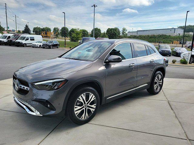 new 2025 Mercedes-Benz GLA 250 car, priced at $49,230